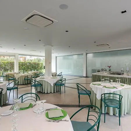 Rada Siri 4* Монтепаоне