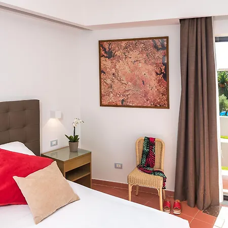Hotell Rada Siri