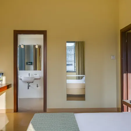 Rada Siri Отель 4*