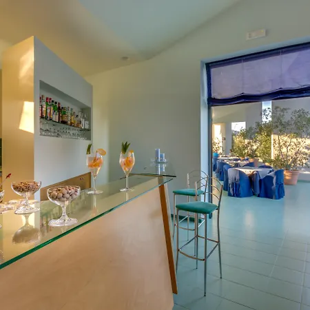 Hotel Rada Siri 4*