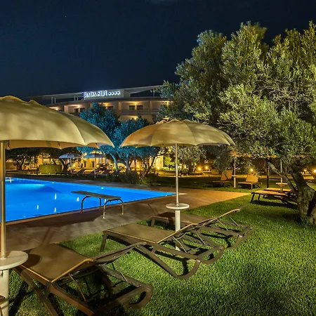 Отель Rada Siri