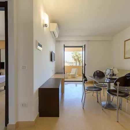 Rada Siri Hotel 4*